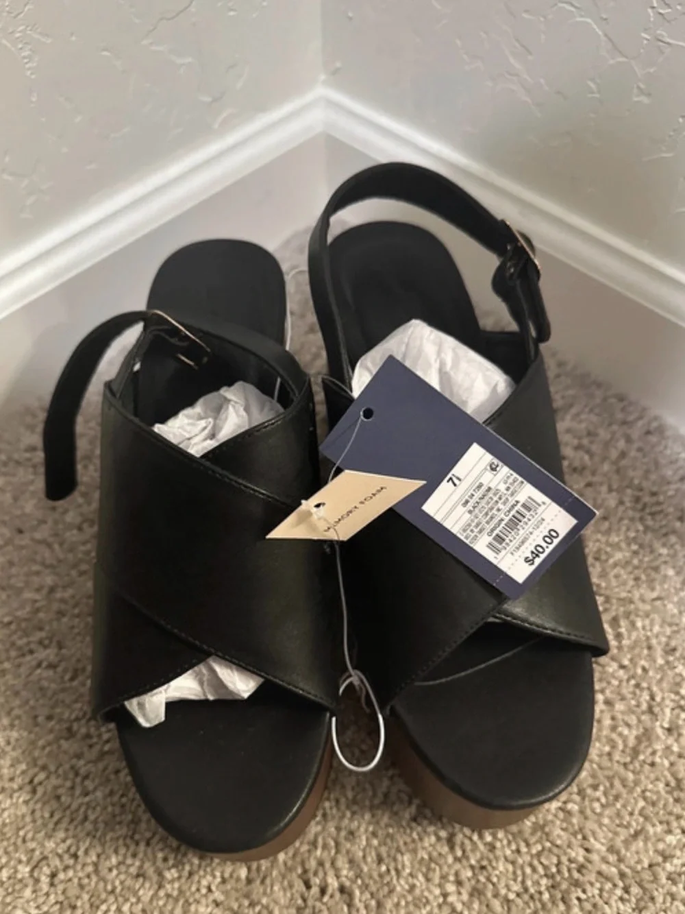 Universal Thread Black Crisscross Slingback Sandals